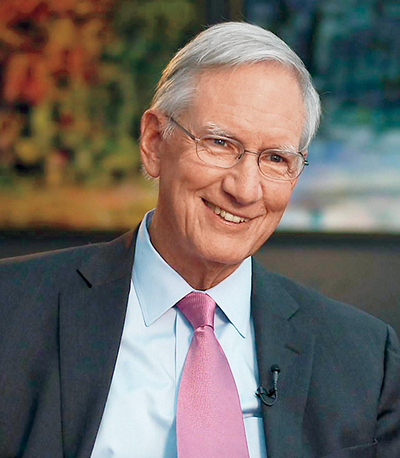 Tom Peters, Escritor estadounidense, conferencista y  especialista en prácticas de gestión empresarial.